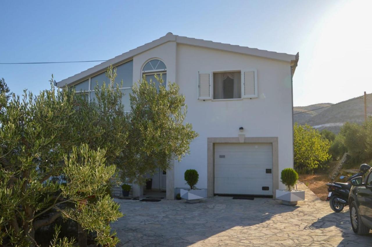 Apartment Blanka With A Beautiful View Of Τρογκίρ Εξωτερικό φωτογραφία