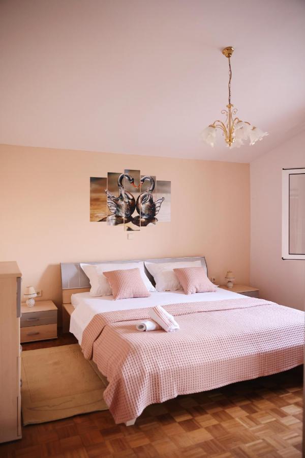 Apartment Blanka With A Beautiful View Of Τρογκίρ Εξωτερικό φωτογραφία