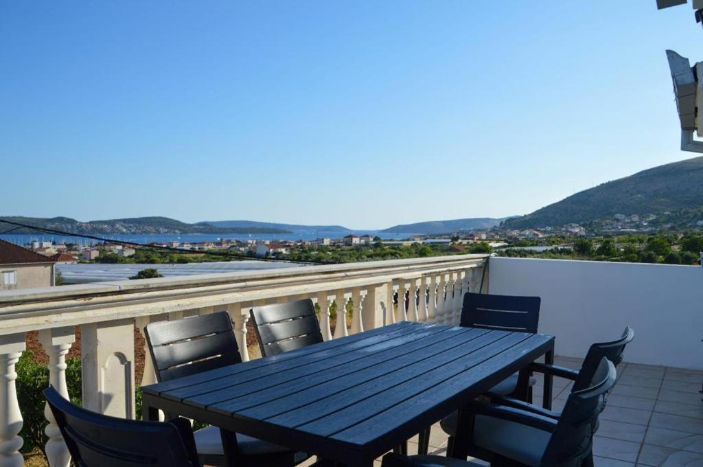 Apartment Blanka With A Beautiful View Of Τρογκίρ Εξωτερικό φωτογραφία